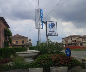 Hotel Route 9